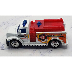 2003 Matchbox Action Launcher Unit One Highway Rescue White and Red Firetruck